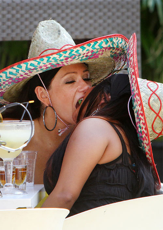 Illustration for article titled Gallery: A Very Special Cinco De Mayo With The Kids Of Jersey Shore